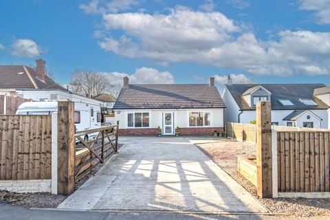 The Hill, Chesterfield S44 2 bed detached bungalow for sale