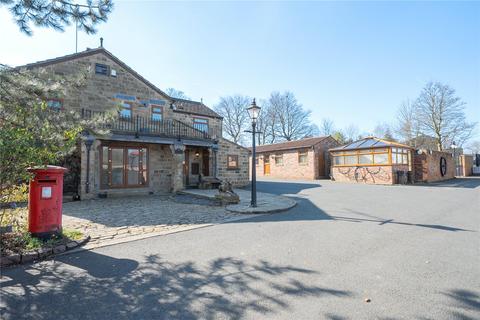 Blacksmith Cottage, Aberford Road... 4 bed semi
