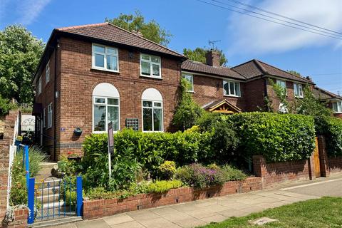 Albemarle Road, South Bank, York... 3 bed semi