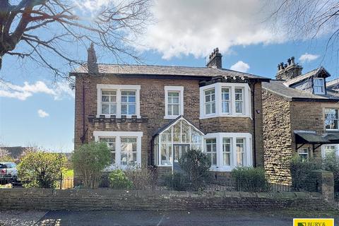 Sylvan Cliff, Buxton 6 bed detached house for sale