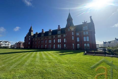 The Promenade, Southport PR9 0AU 2 bed apartment for sale