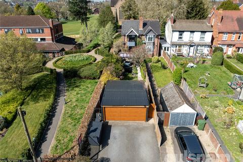 Conway Road, Bromsgrove... 2 bed semi