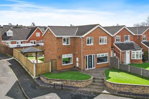 Harding Close, Kettering NN15 5 bed detached house for sale