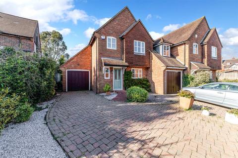 Little Common Lane, Bletchingley RH1 3 bed semi