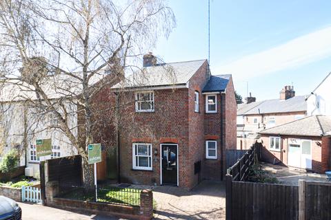 Cravells Road, Harpenden... 2 bed detached house for sale