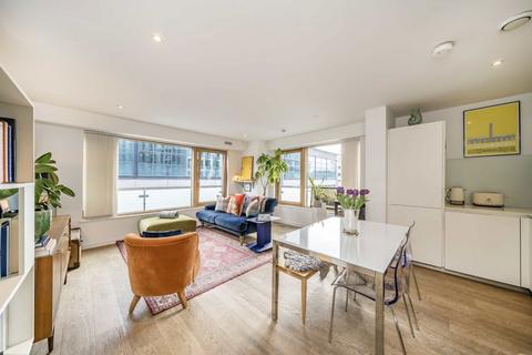 Hardwicks Square, London SW18 2 bed flat for sale