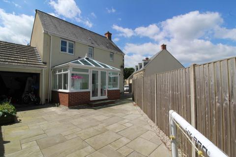 Lady Beam Court, Callington 3 bed detached house for sale