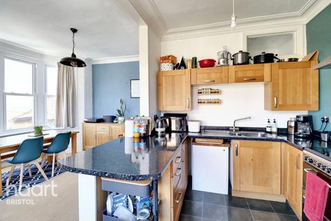 Balmoral Road, Bristol 2 bed flat for sale