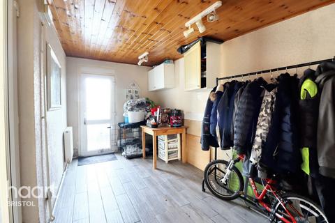 Awdelett Close, Bristol 3 bed semi