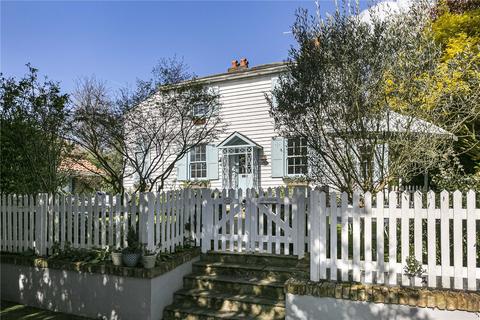 Mount Gardens, London, SE26 4 bed detached house for sale