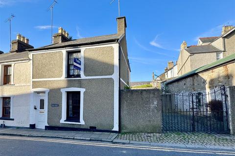 30 Kingshead Street, Pwllheli 3 bed end of terrace house for sale