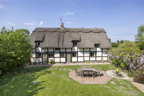 Uckinghall, Tewkesbury... 3 bed detached house for sale