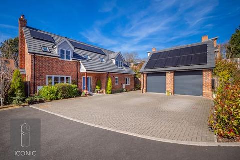 Firbanks Close, Drayton, Norwich 4 bed detached house for sale
