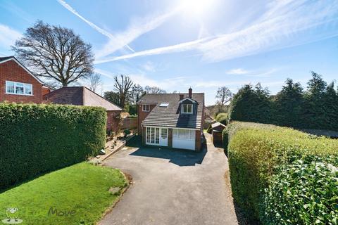 Burney Bit, Tadley RG26 4 bed detached house for sale