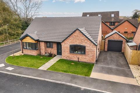 Aldermead Close, Telford TF5 3 bed detached bungalow for sale