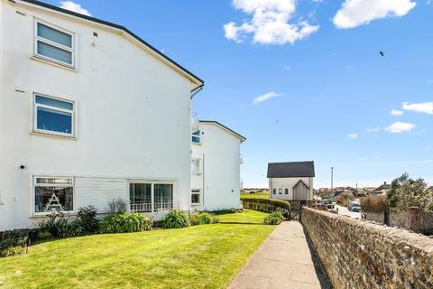 Crooked Lane, Seaford BN25 2 bed flat for sale