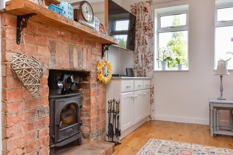 Fernhurst Crescent, Brighton BN1 4 bed semi