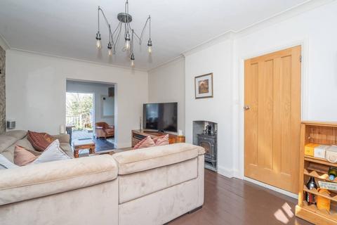 Cross Road, Bushey, Watford, WD19 4 bed detached house for sale