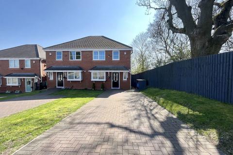 Stourbridge Road, Dudley DY1 3 bed semi