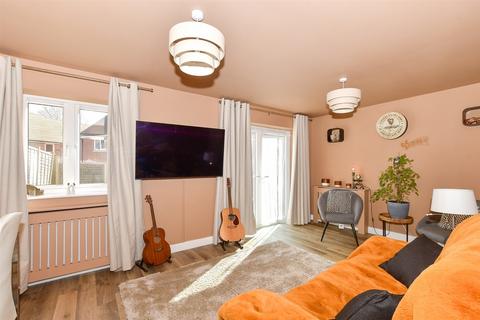 Ruppell Rise, Haywards Heath RH16 3 bed end of terrace house for sale