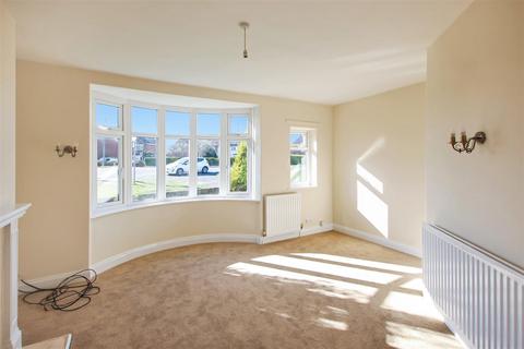 Boroughbridge Road, Northallerton DL7 3 bed semi