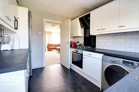 Furrow Way, Maidenhead 3 bed terraced house for sale