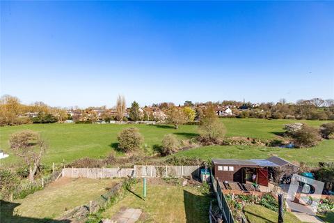 Longfields, Ongar, Essex, CM5 3 bed semi