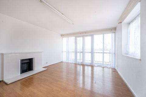 Barking Road, Plaistow, London, E13 3 bed flat for sale