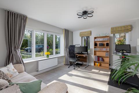 Berry Close, Copthorne, Crawley, West... 4 bed detached house for sale