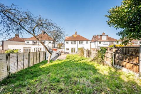 Mayday Gardens, Blackheath, London, SE3 3 bed semi
