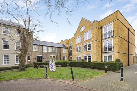 Twickenham Road, Old Isleworth 1 bed apartment for sale