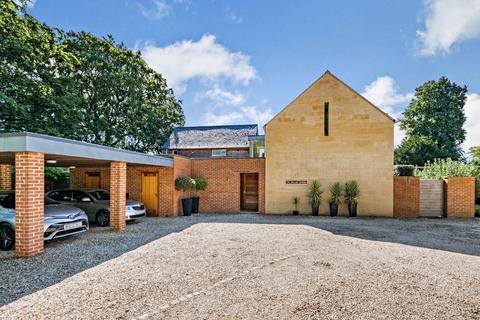 Woodgreen, Witney, Oxfordshire 5 bed detached house for sale
