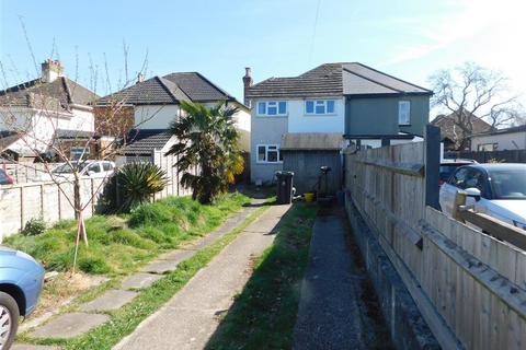 Clarendon Road, Christchurch BH23 3 bed semi