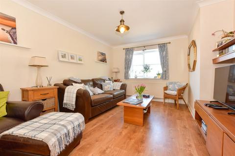 Roselands, Totland Bay, Isle of Wight 3 bed semi
