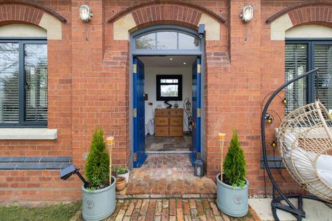 The Old Pump House, New Street, Upton... 2 bed detached house for sale