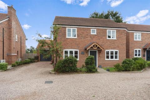 Puzzle Cottage, Beckford Grove... 4 bed detached house for sale