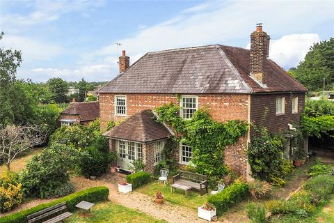 Andlers Ash Road, Liss, Hampshire, GU33 5 bed house for sale