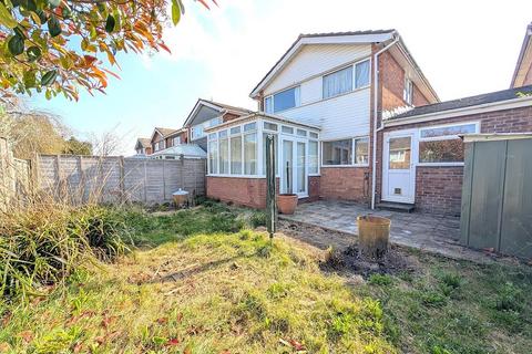 Hillbrook Road, Thornbury, Bristol 3 bed link detached house for sale