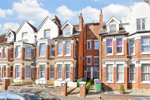 27 Westbourne Gardens, Folkestone CT20 2 bed ground floor flat for sale