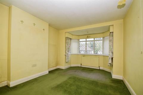 Copse Avenue, West Wickham, Kent 3 bed semi