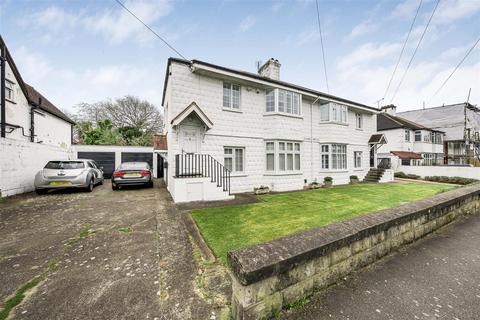 Harvard Road, Isleworth 3 bed maisonette for sale
