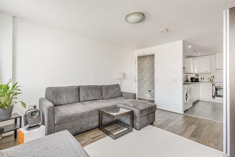 Mallard House, Station Court, London 1 bed flat for sale