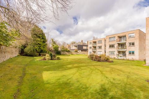 Flat 5, 13 South Oswald Road... 3 bed flat for sale