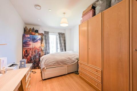 Maud Street, Canning Town, London, E16 2 bed flat for sale