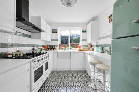 Kemnal Road, Chislehurst BR7 2 bed apartment for sale