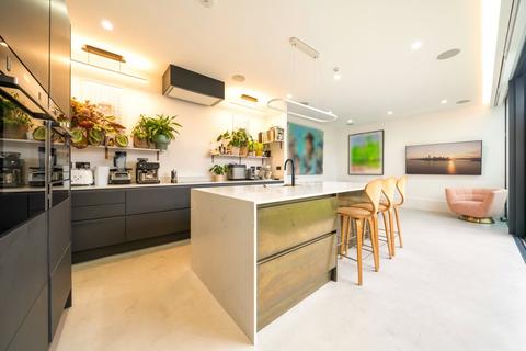Glenhurst Avenue, Dartmouth Park 4 bed end of terrace house for sale