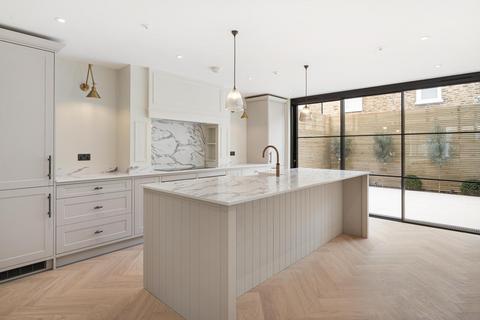 Rosaville Road, London, SW6 4 bed terraced house for sale