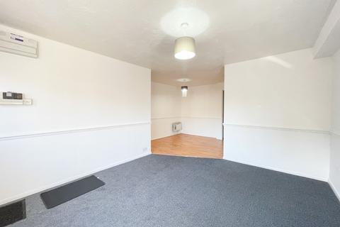 Damigos Road, Gravesend, Kent, DA12 1 bed ground floor flat for sale