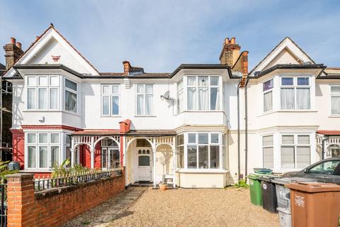 Muirkirk Road, Catford, London, SE6 2 bed flat for sale