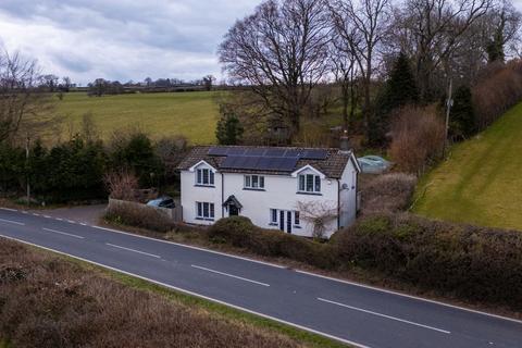 Scethrog, Brecon, LD3 3 bed detached house for sale